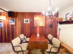 Chamonix 77: Dining Room Seats 4